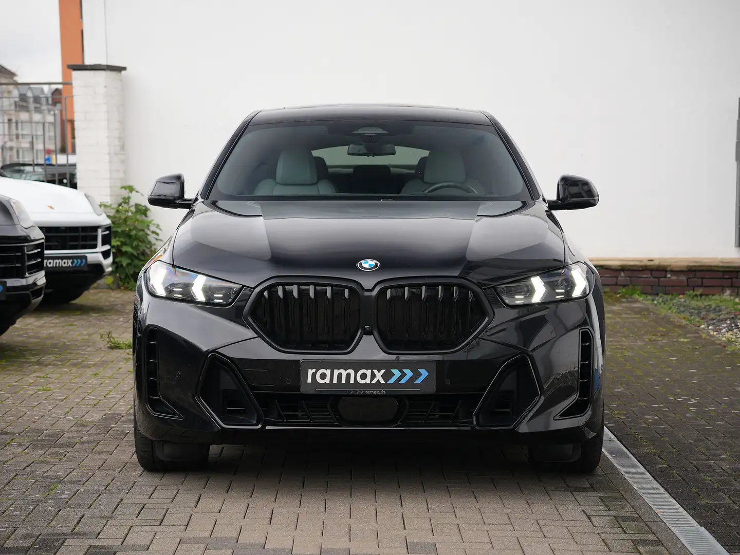 BMW X6 xDrive30d M SPORT PRO-LUFTF.-PANO-22M-SILVERSTONE Noir - 2