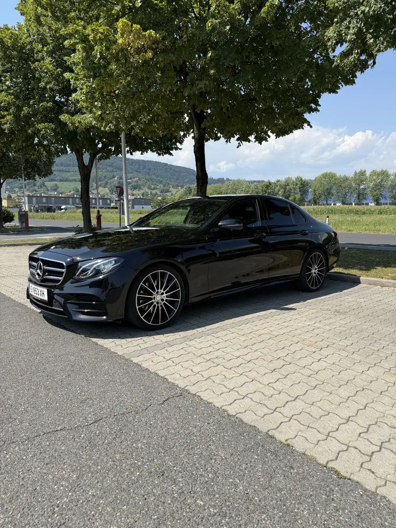 Mercedes-Benz E 220 d 9G-TRONIC AMG Line - 1