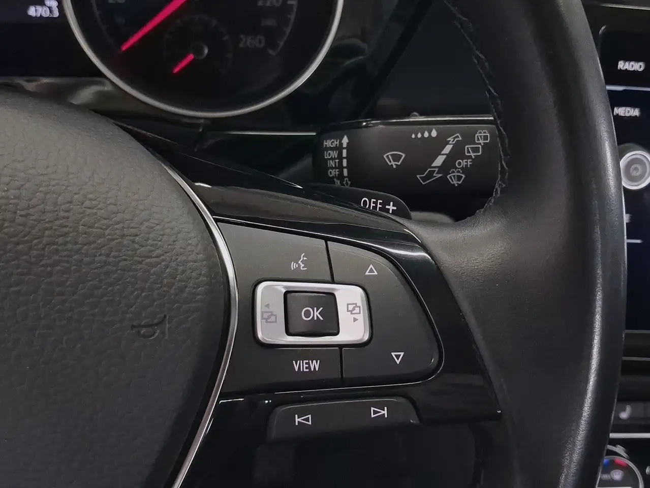 Volkswagen Touran 2.0 TDI Comf,1.Hand,Navi,ACC,AHK,7-Sitzer, миниатюра 17