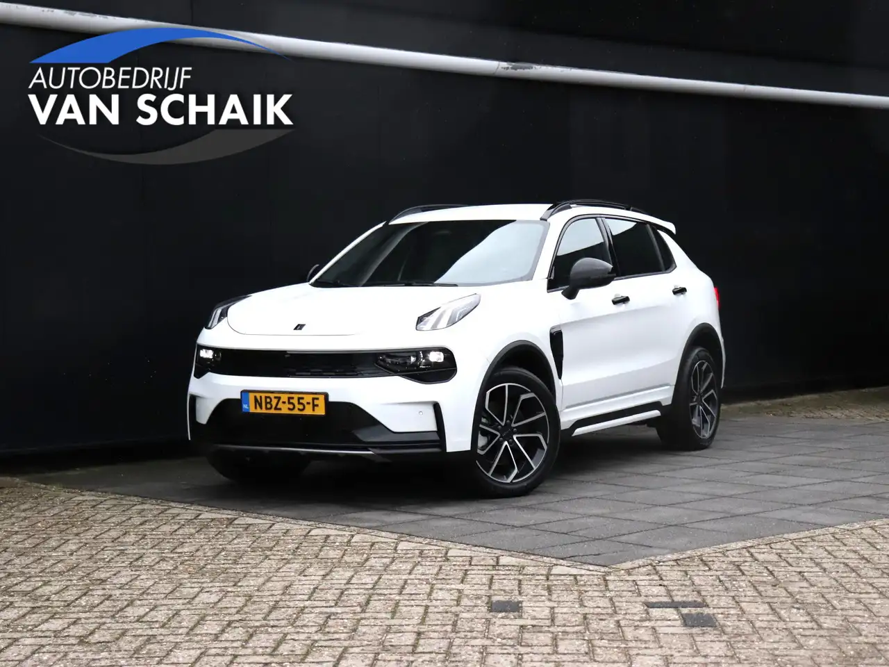 Lynk & Co 01
