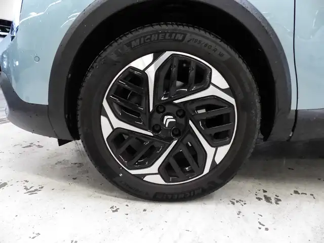 Citroen C4 view 3