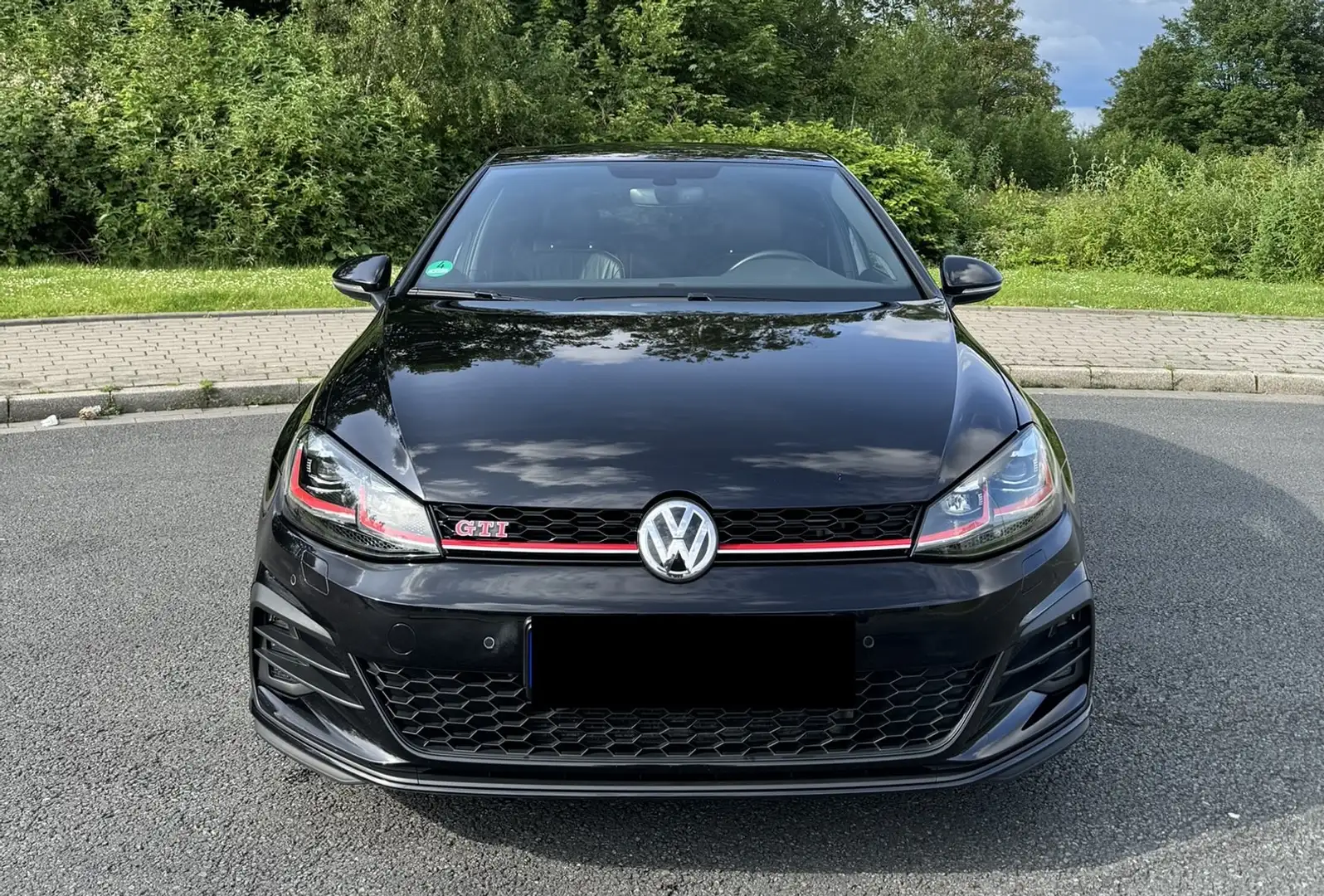 Volkswagen Golf GTI (BlueMotion Technology) Performance Schwarz - 1
