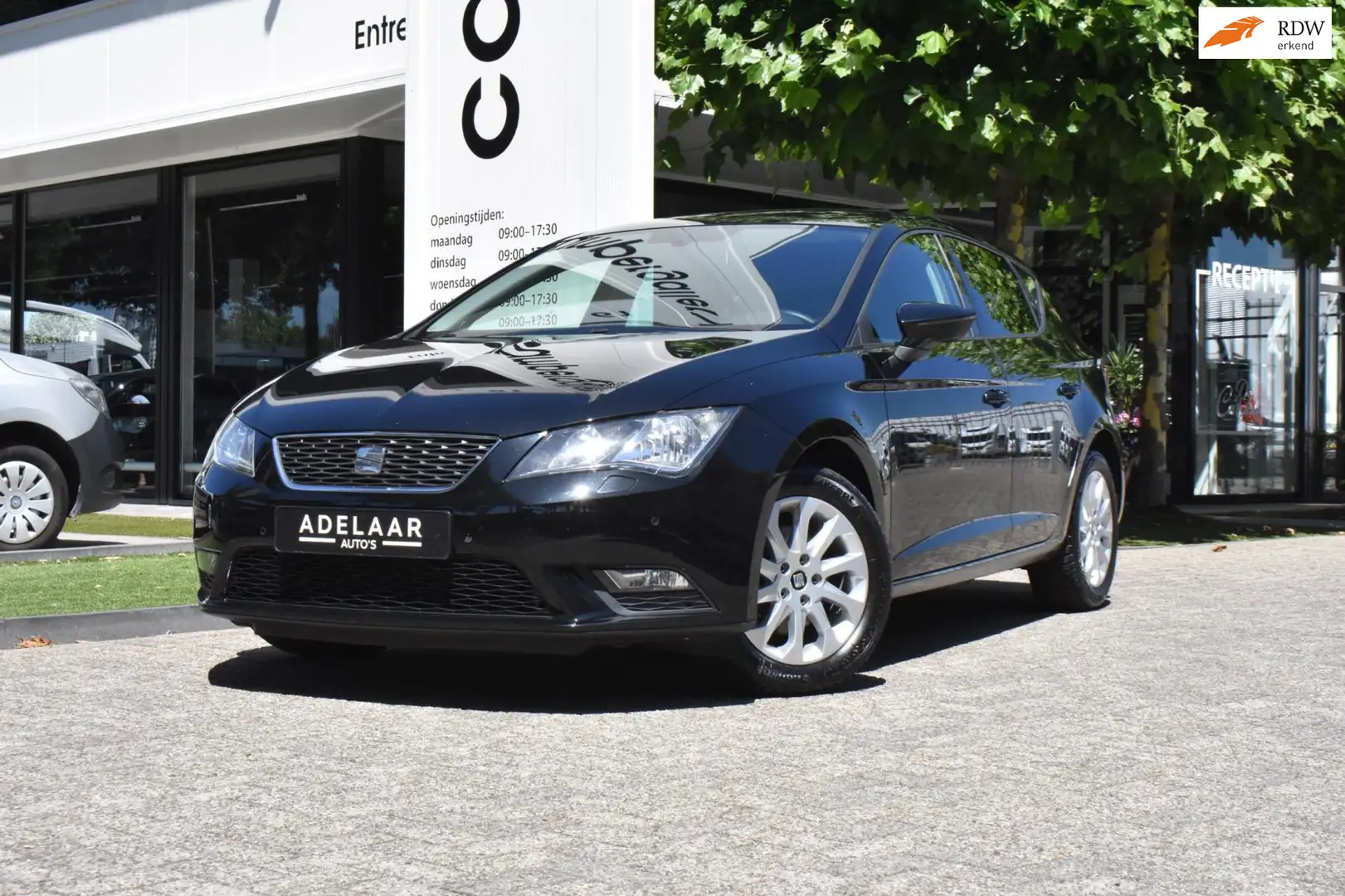SEAT Leon 1.4 Style NAVI, CRUISE, STOELVERWARMING, PDC Zwart - 1