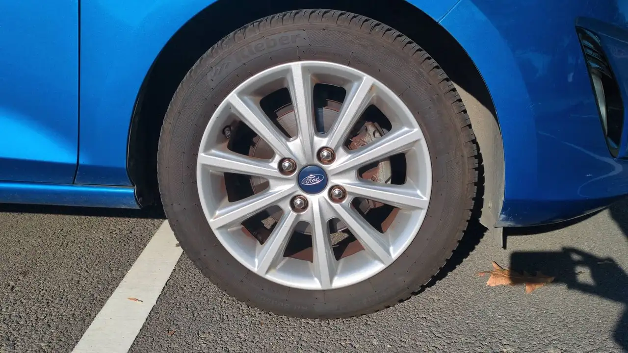 Ford Fiesta 5 portes — photo 17