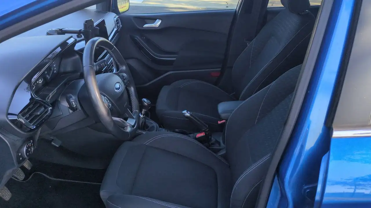 Ford Fiesta 5 portes — photo 26