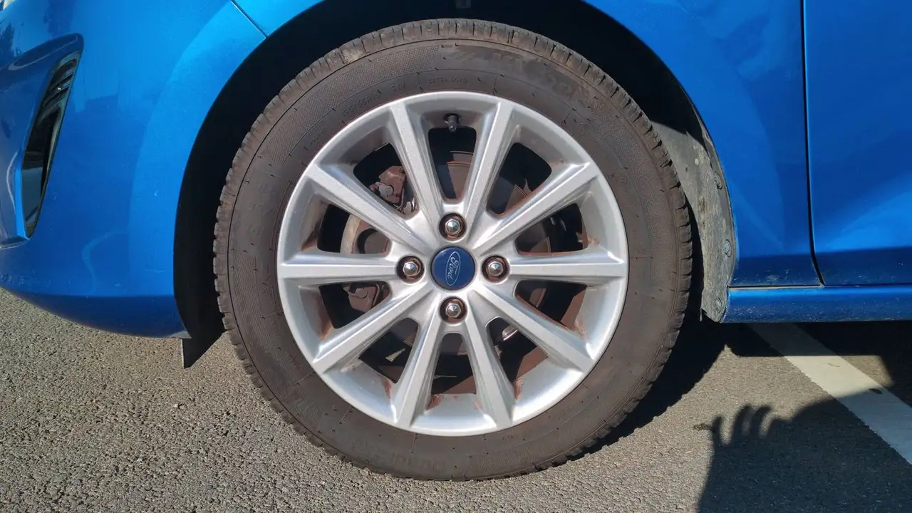 Ford Fiesta 5 portes — photo 18