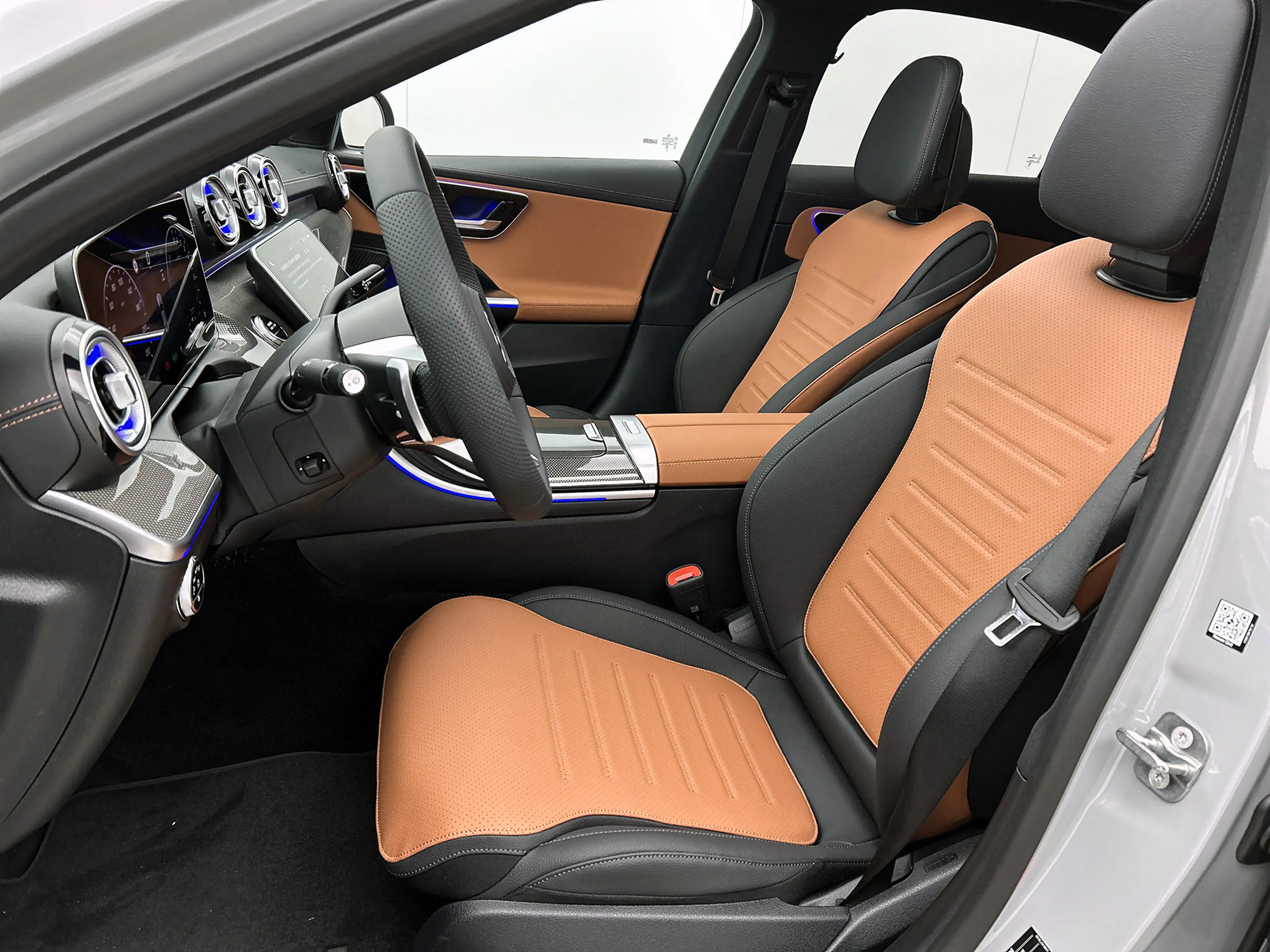 Mercedes-Benz C 300 e 140 Years Edition |  Comfortpakket Plus | Nightp — photo 5
