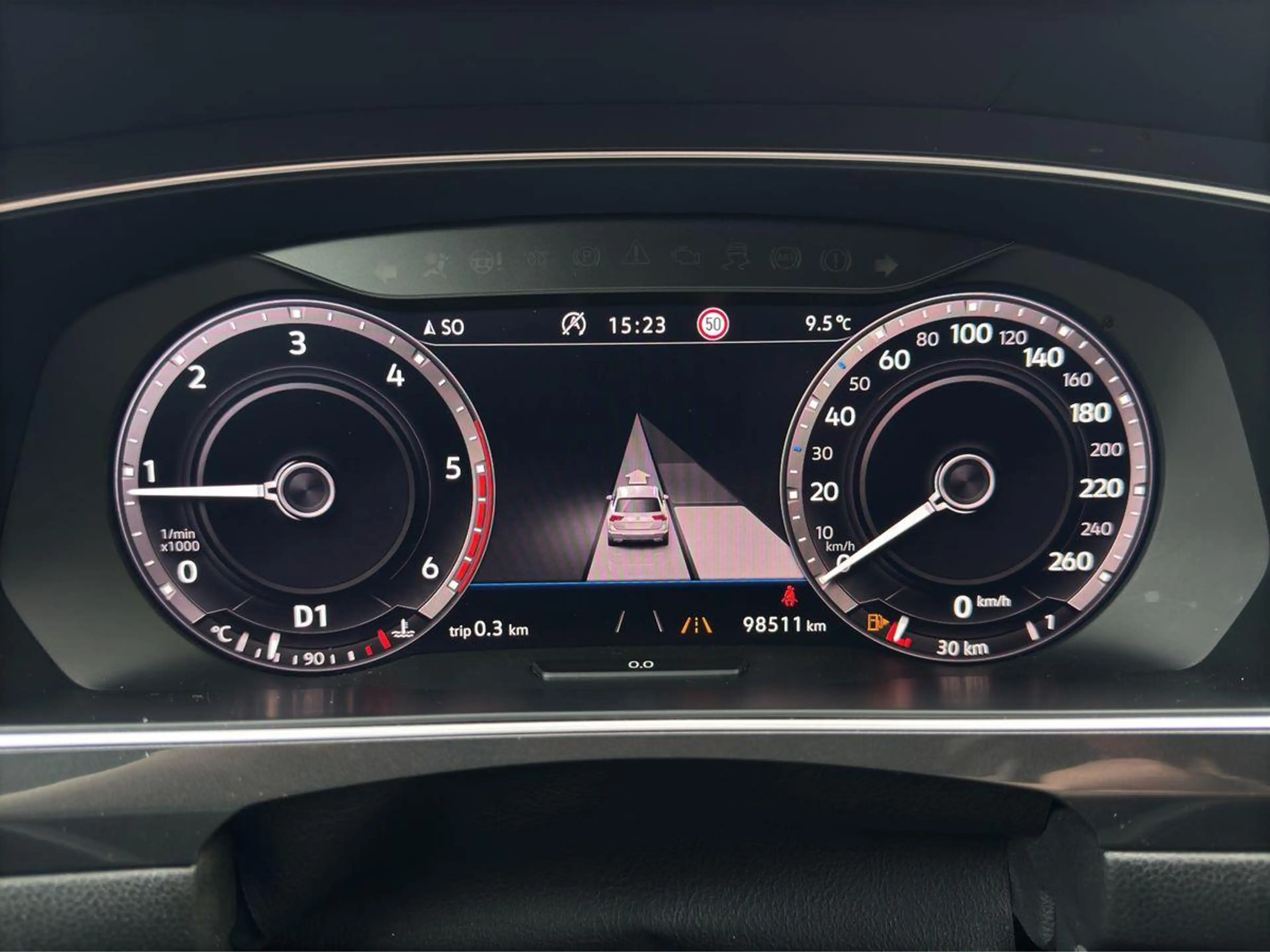 Volkswagen Tiguan Allspace 2.0TDI DSG 4M R Line 7Sitze AHK — photo 15