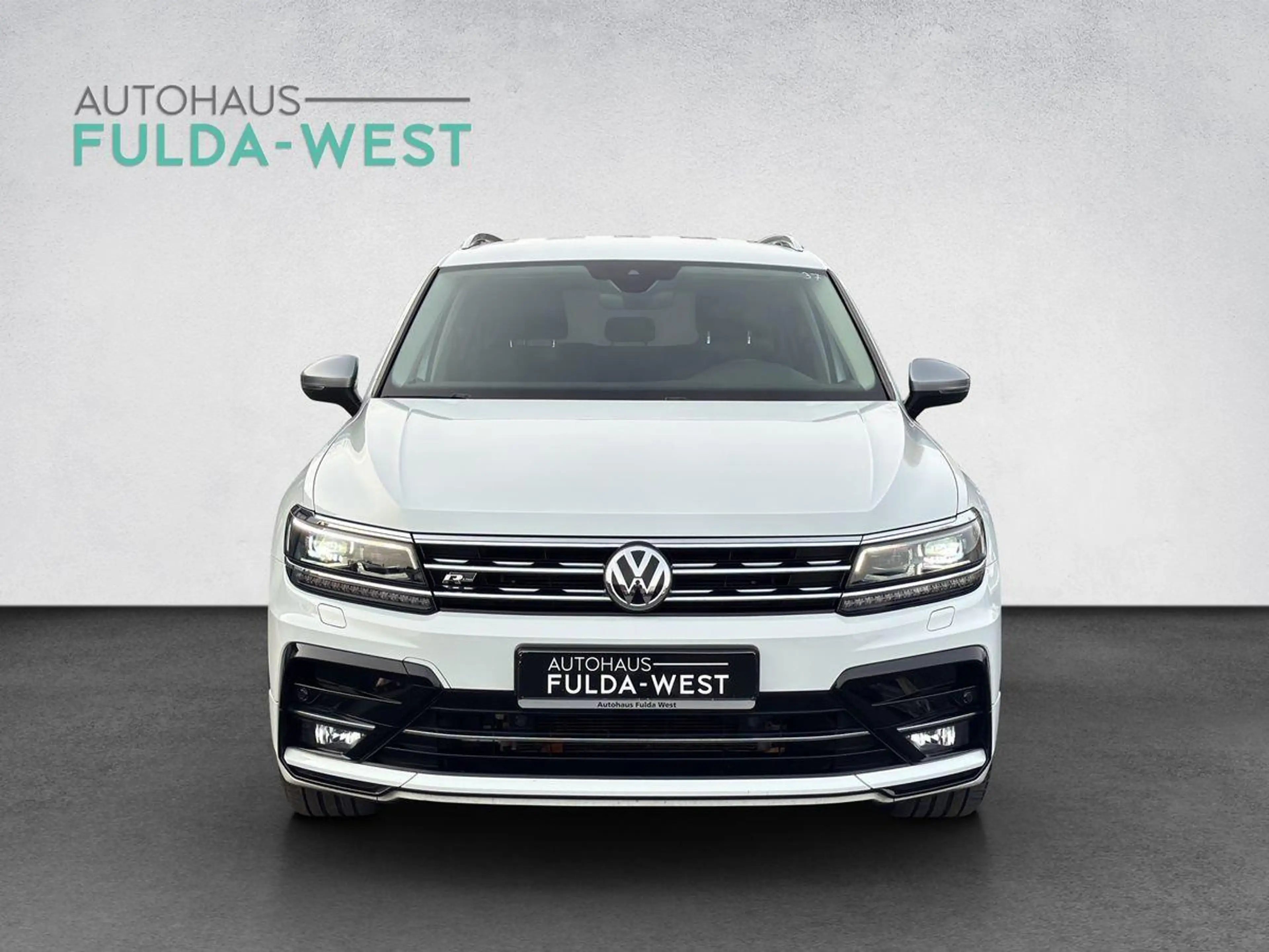 Volkswagen Tiguan Allspace 2.0TDI DSG 4M R Line 7Sitze AHK — photo 6