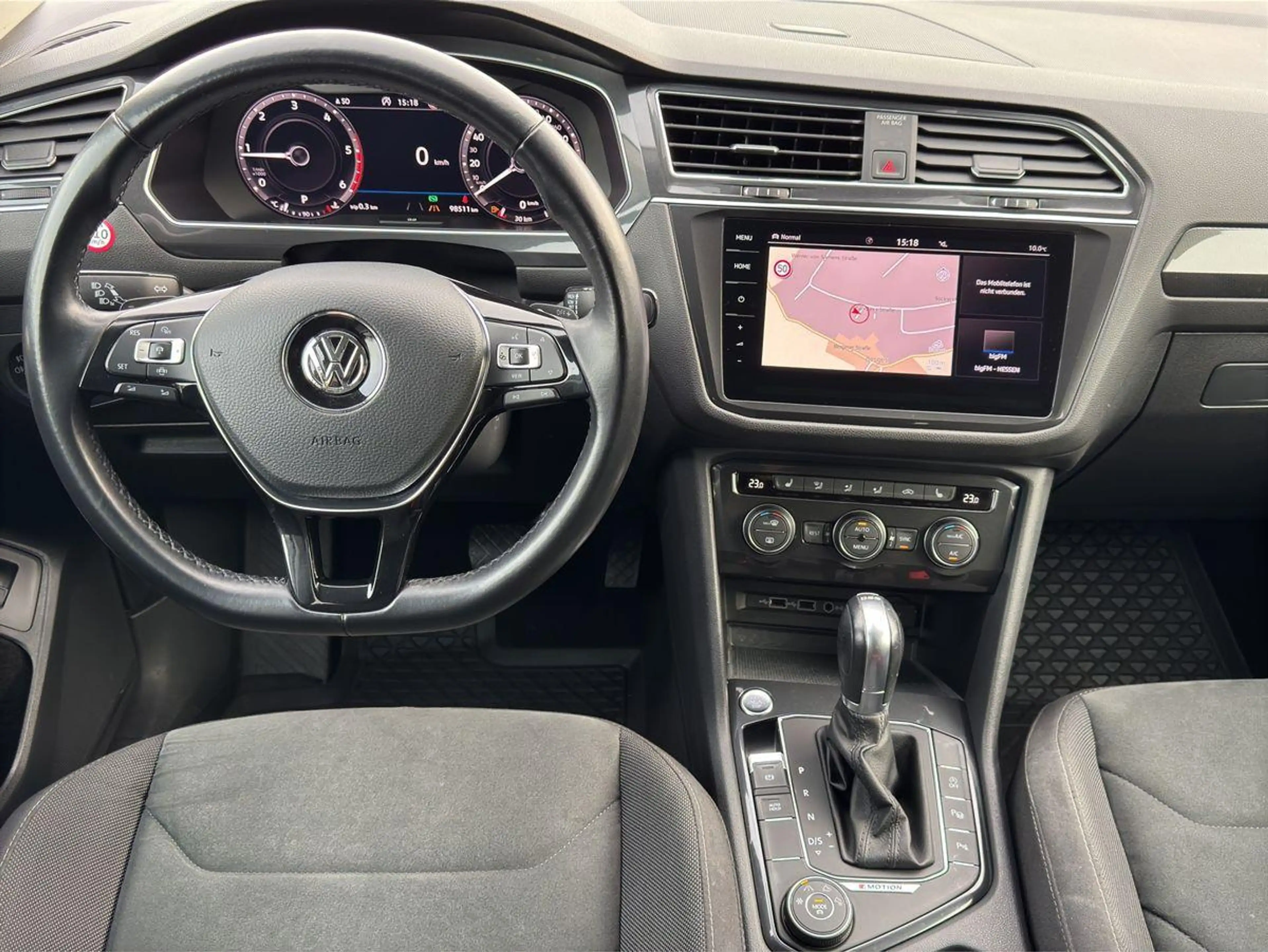 Volkswagen Tiguan Allspace 2.0TDI DSG 4M R Line 7Sitze AHK — photo 13