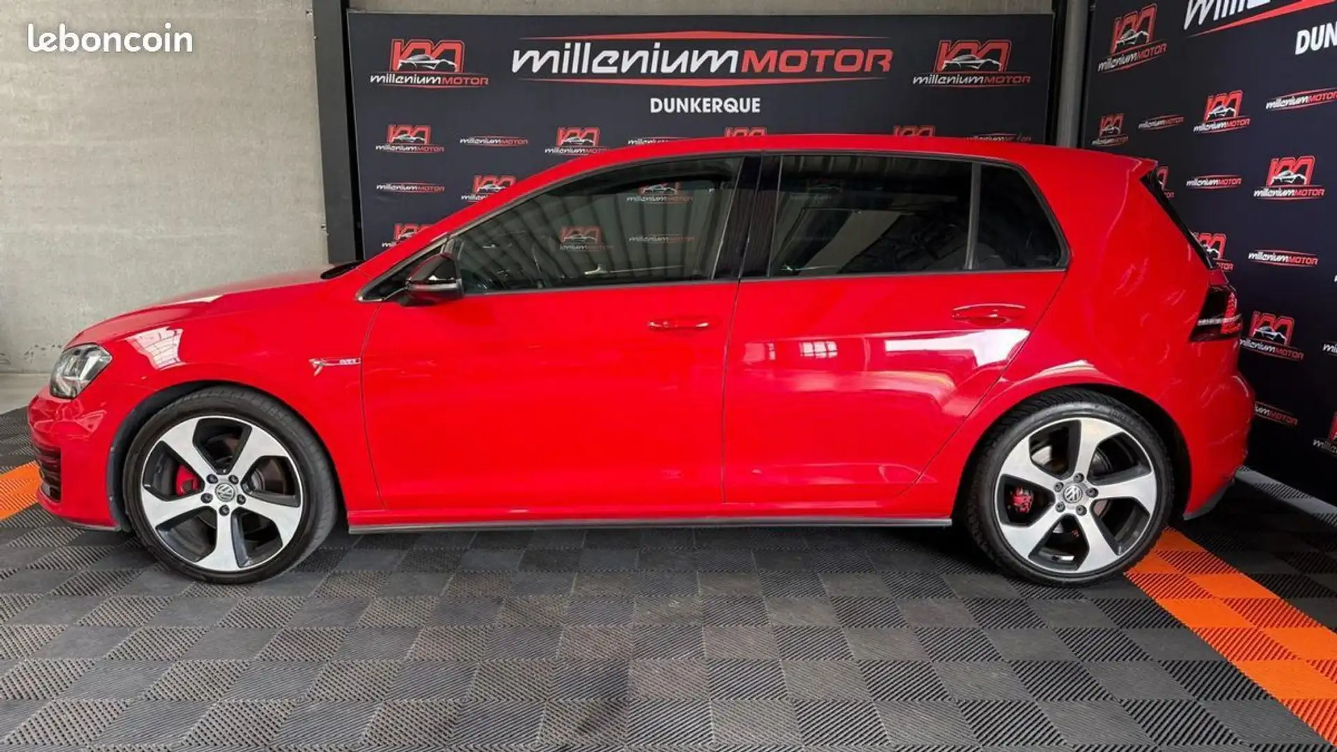 Volkswagen Golf VII GTi 2.0 TSI 220CH DSG 6 Garantie mois Rouge - 2