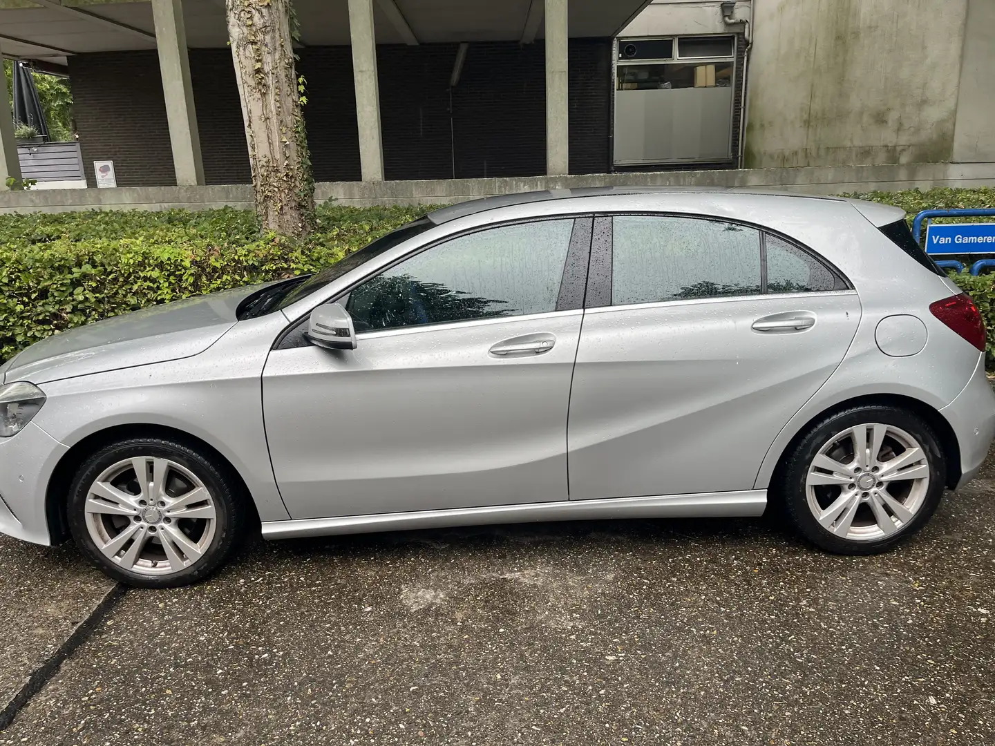 Mercedes-Benz A 180 1.6 benzin automatıschpark stoelverwarming - 1