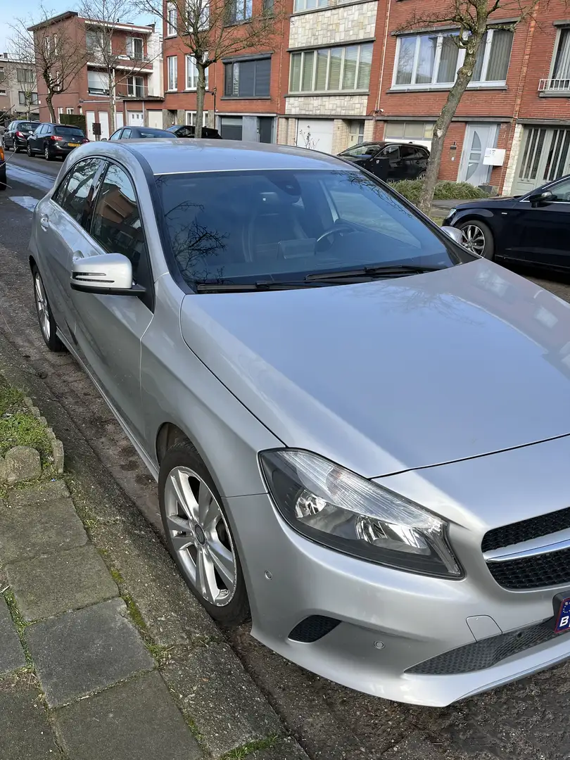 Mercedes-Benz A 180 Urban - 2