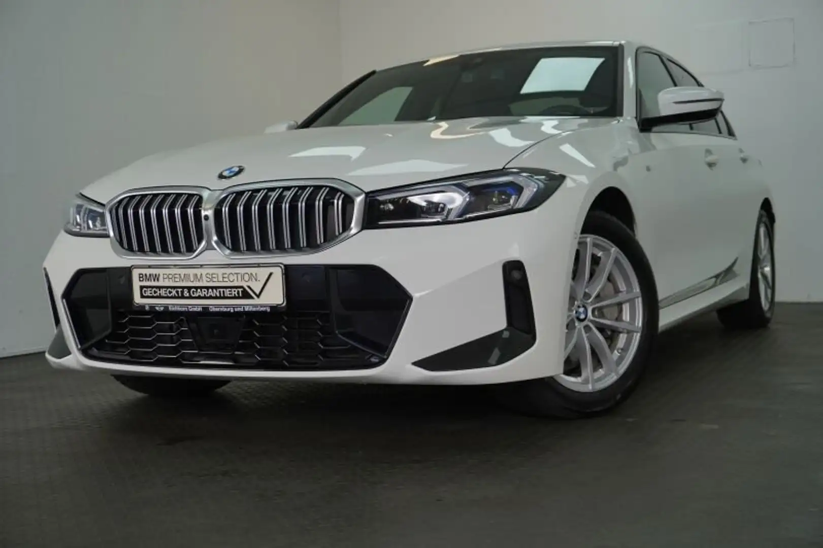 BMW 330 i xDrive Limo M Sportpaket *LEDER.INNOPAKET* Weiß - 2