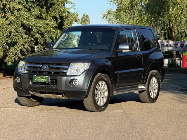 Mitsubishi Pajero Pajero 3.2 cr Instyle 200cv 3p auto