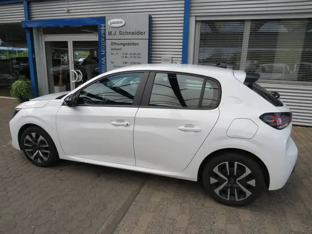 Peugeot 208 view 7