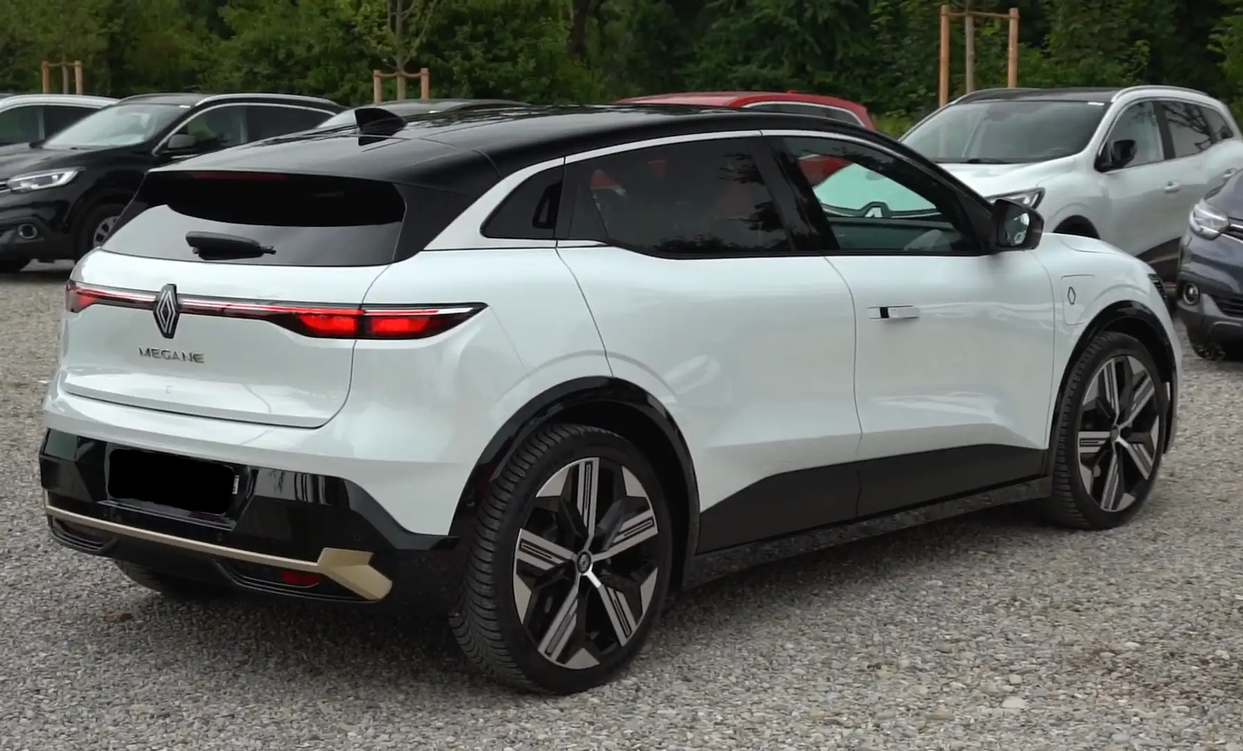 Renault Megane E-Tech Mégane E-tech Iconic EV60 220hp 60kWh optimum charge Iconic Weiß - 2
