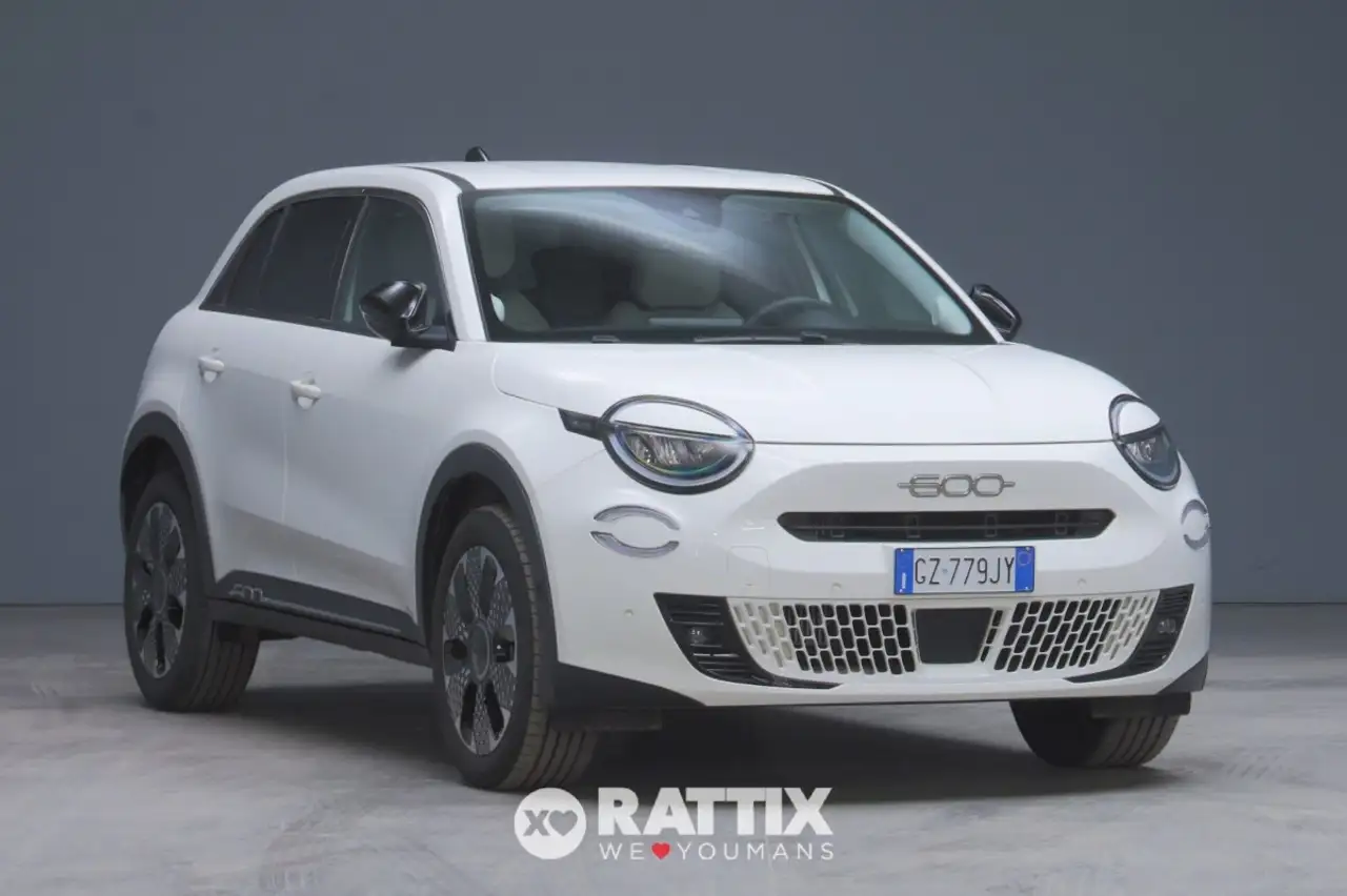 Fiat 600 1.2 Hybrid La Prima II — миниатюра 1