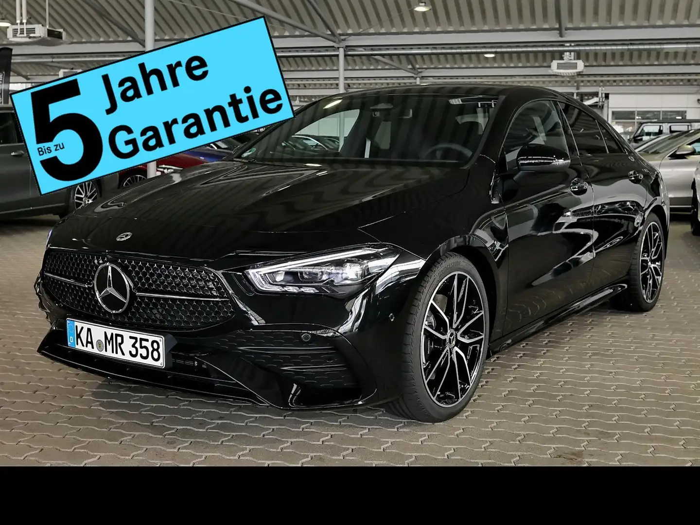 Mercedes-Benz CLA 200 Coupé AMG Mbus+RüKam+M-LED+AHK+Night+ Schwarz - 1