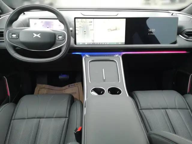 Xpeng G9 New G9 AWD Performance Ansicht 4