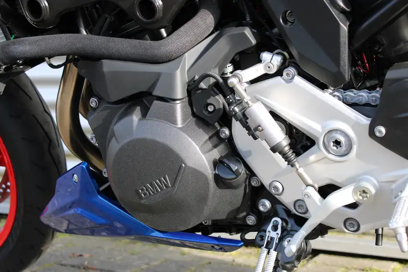 BMW F 900 R - foto 4