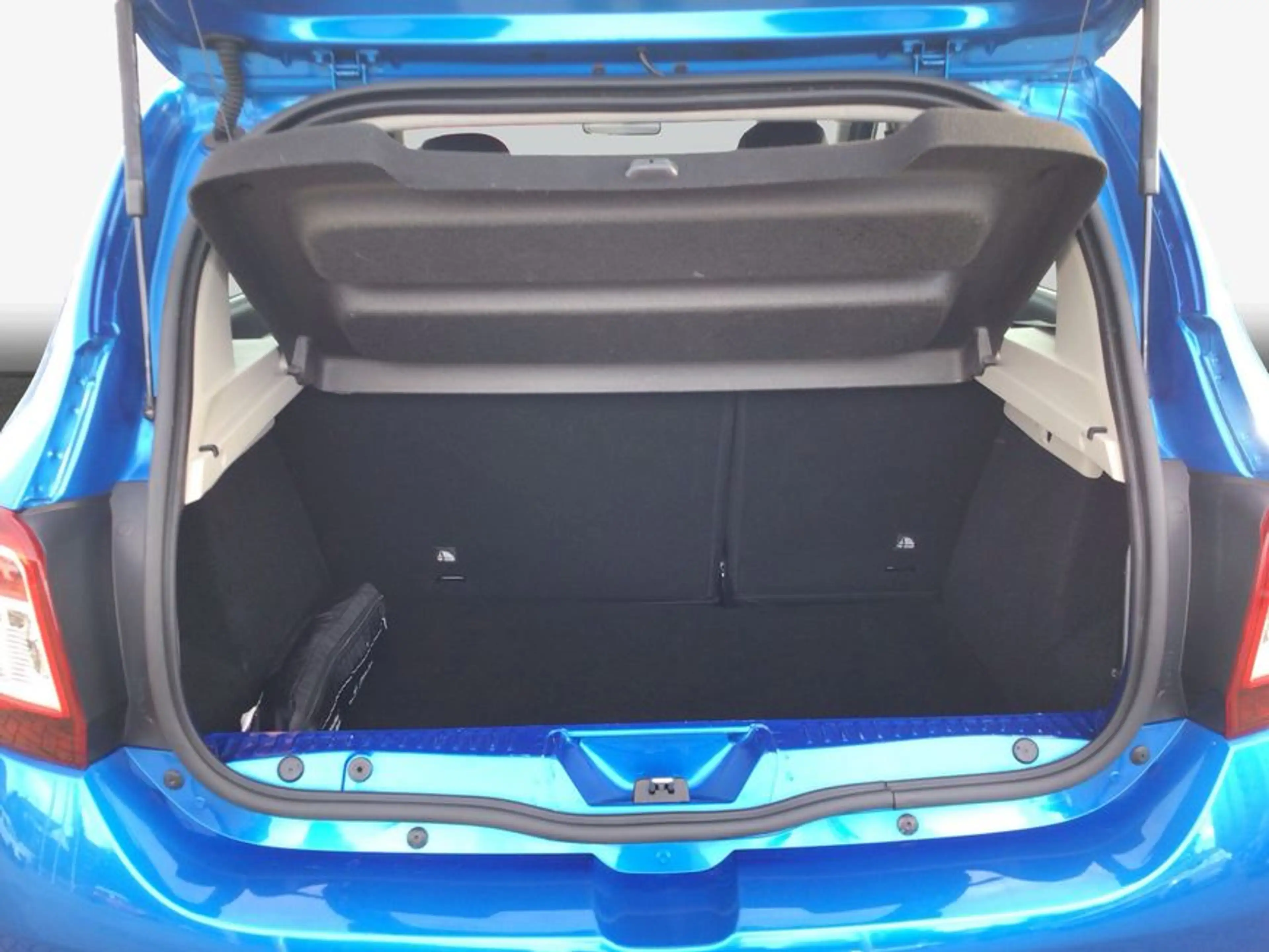 Dacia Sandero Stepway TCe 90 S&S Prestige — photo 8