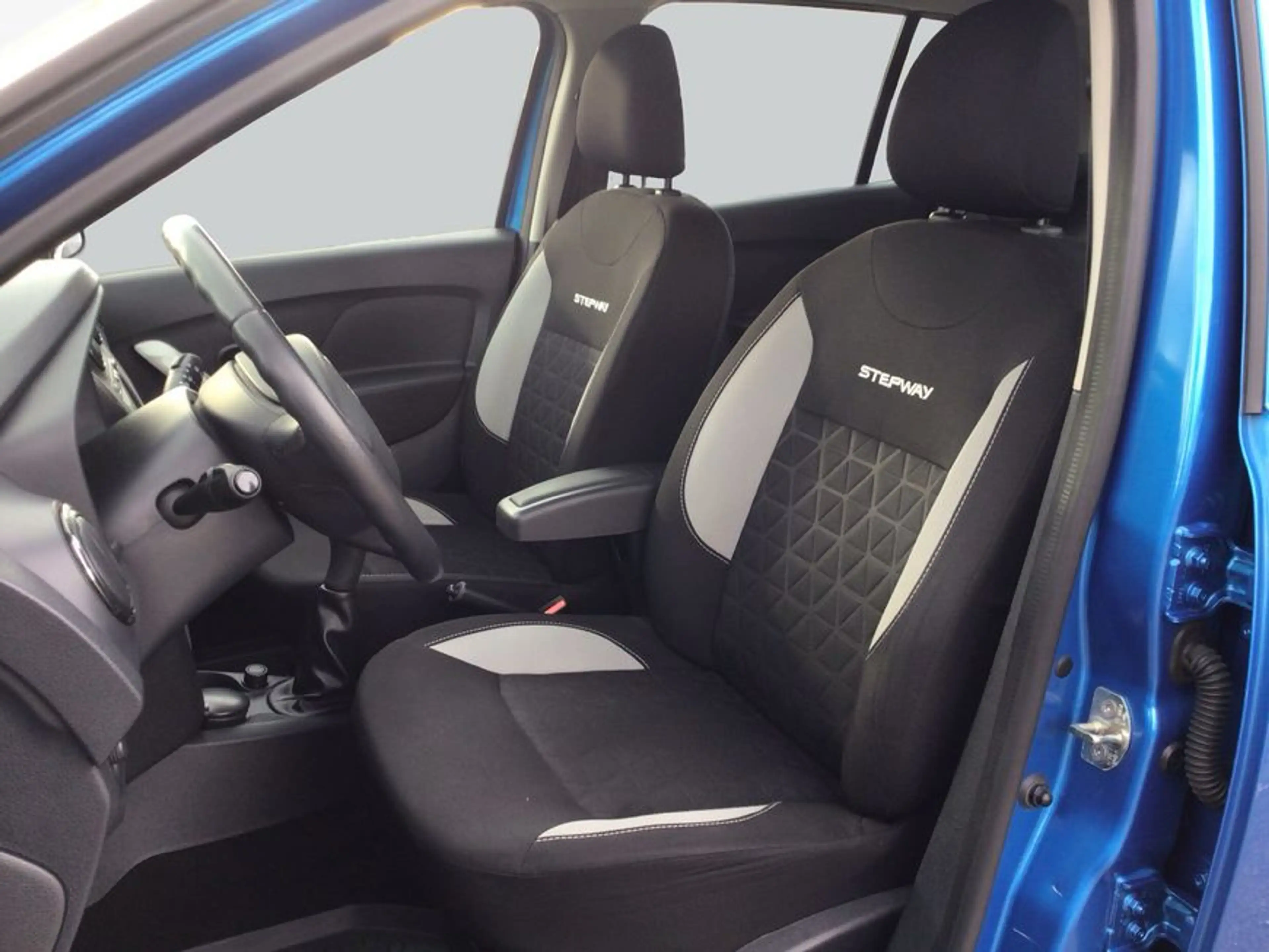 Dacia Sandero Stepway TCe 90 S&S Prestige — photo 10