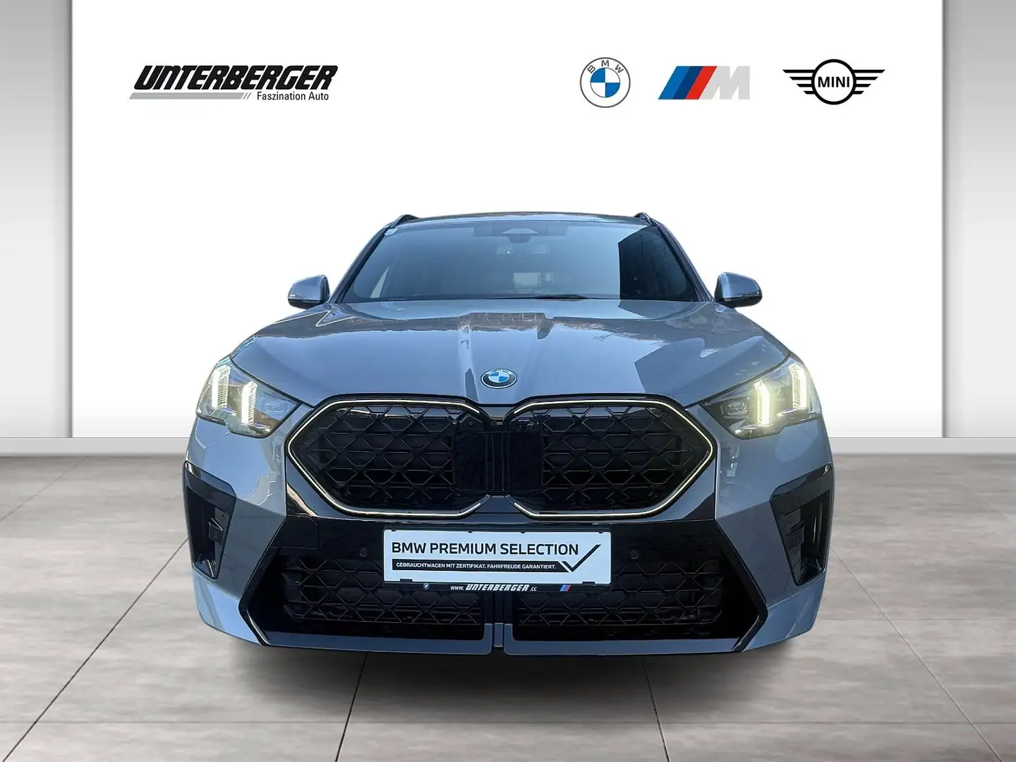 BMW X2 xDrive20d Verfügbar ab 08.08.2026 M Sportpaket Pro Grau - 2