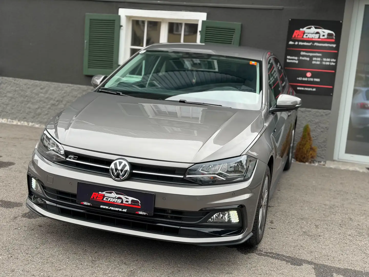 Volkswagen Polo Comfortline R-Line Grau - 2