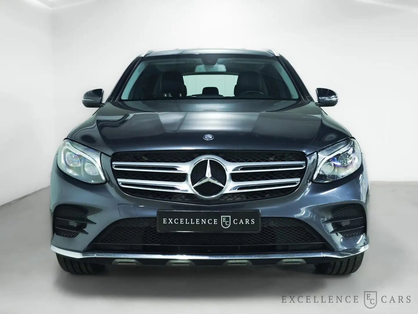 Mercedes-Benz GLC 220 d 4MATIC Ambition Grau - 2