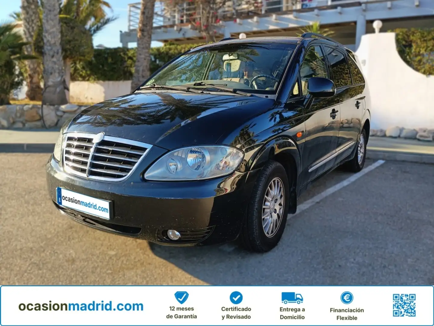SsangYong Rodius 270 Xdi Premium Negro - 2