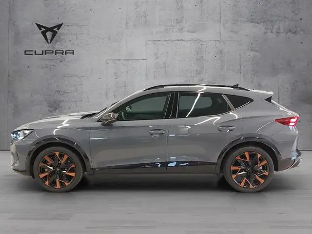 Cupra Formentor view 4