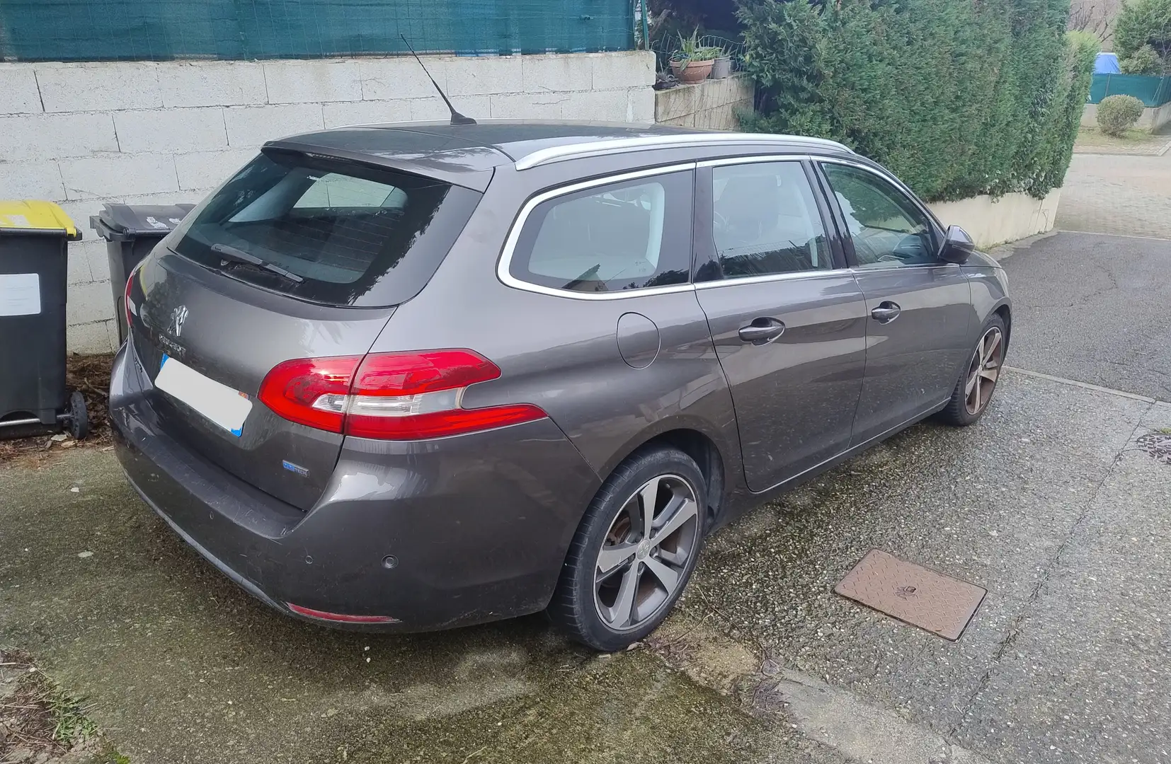 Peugeot 308 308 SW 1.2 PureTech 130ch S Gris - 2