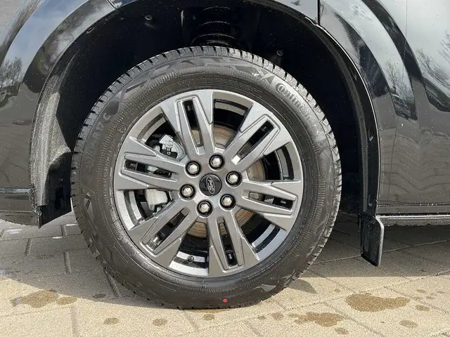 Ford Tourneo Custom view 9