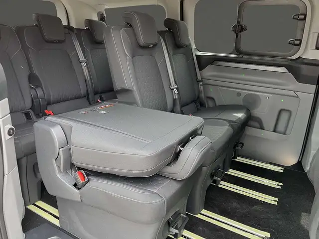 Ford Tourneo Custom view 5