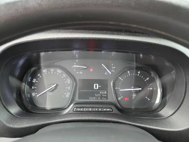 Citroen Jumpy view 18