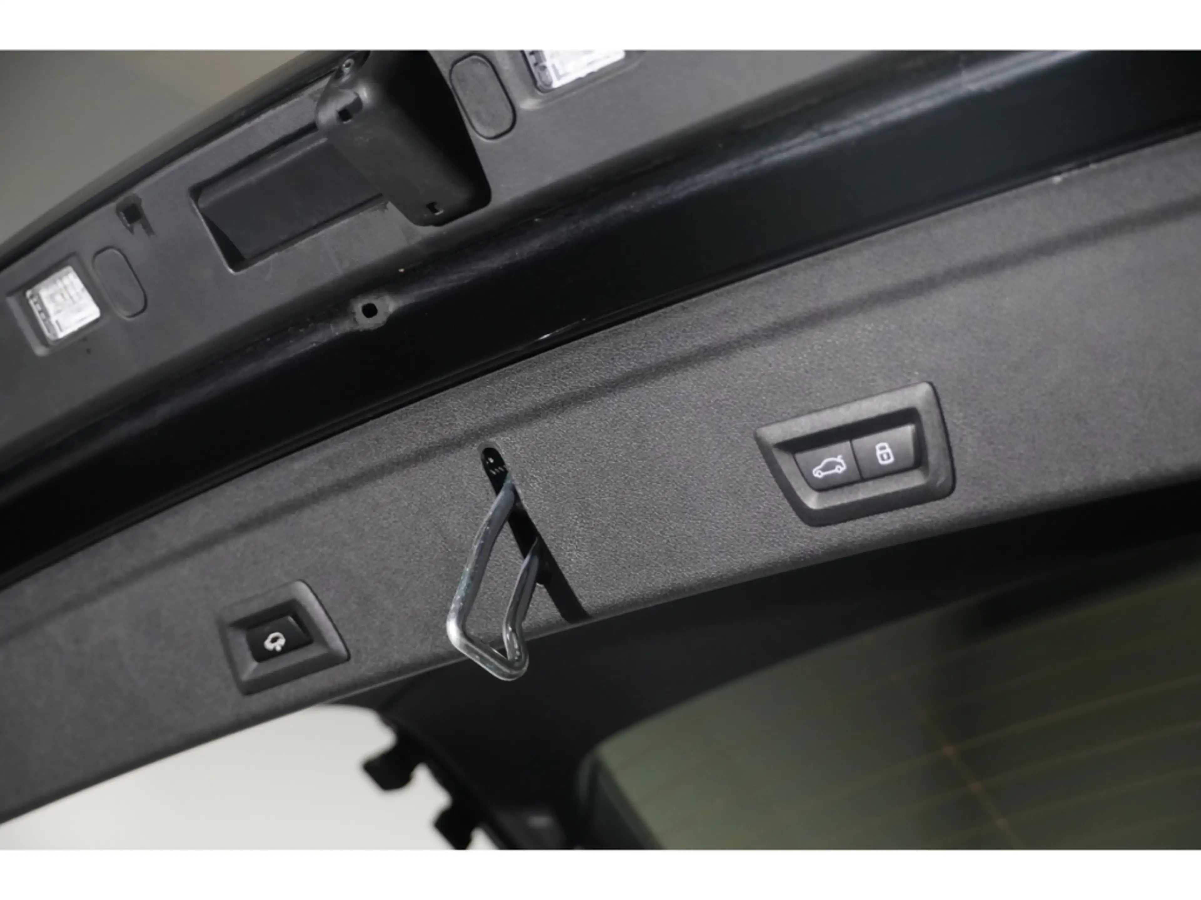 BMW X6 30 d M Sport Pro PANO HUD AHK LUFTF. Comfort+ H&K — photo 9