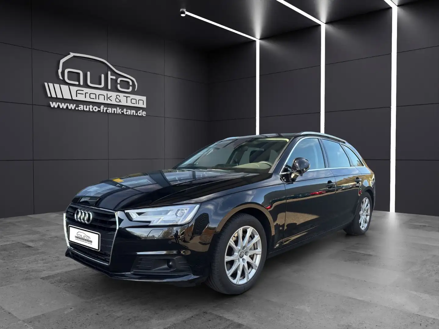 Audi A4 Avant*Quattro*Apple CarPlay*Navi*AHK*Sport* Schwarz - 1