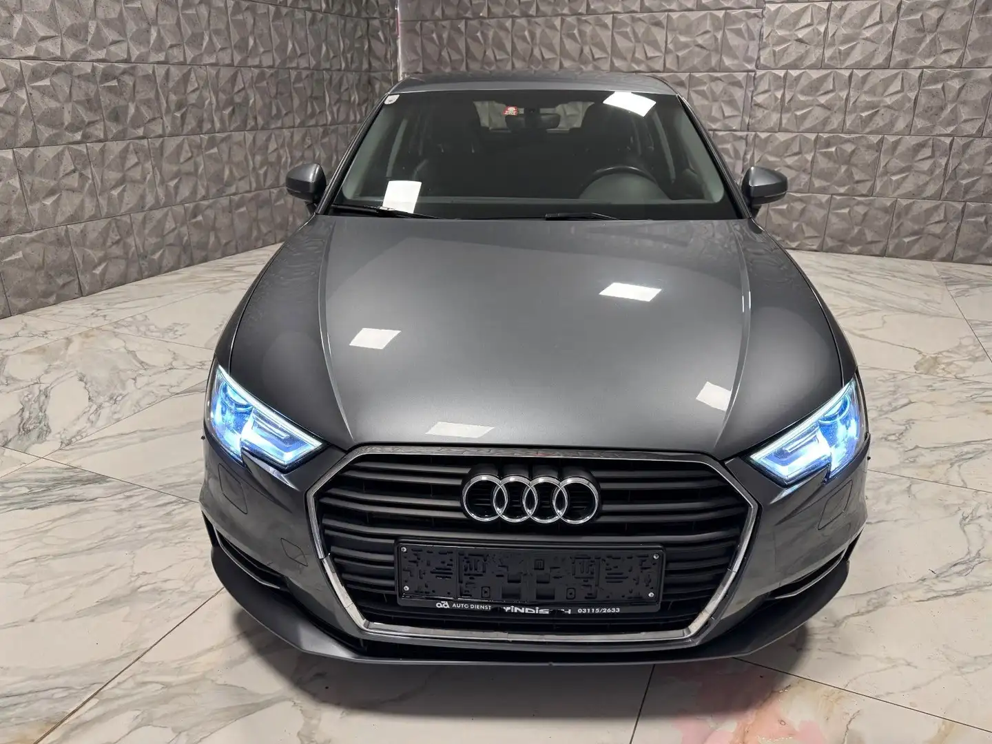Audi A3 Sportback Design Grau - 2