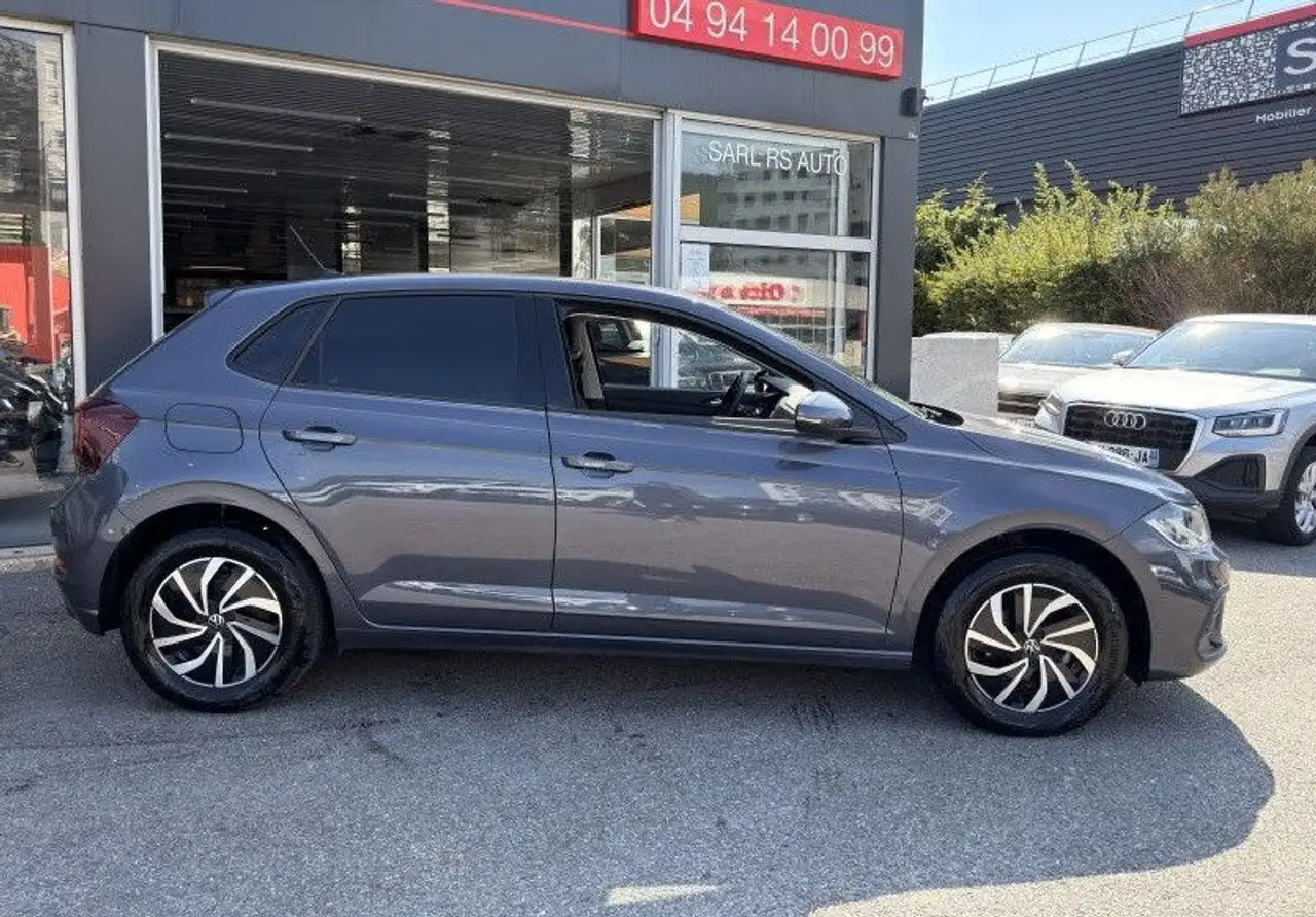Volkswagen Polo Citadine 5 portes — photo 4