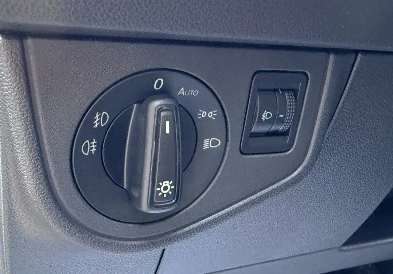 Volkswagen Polo Citadine 5 portes — photo 16