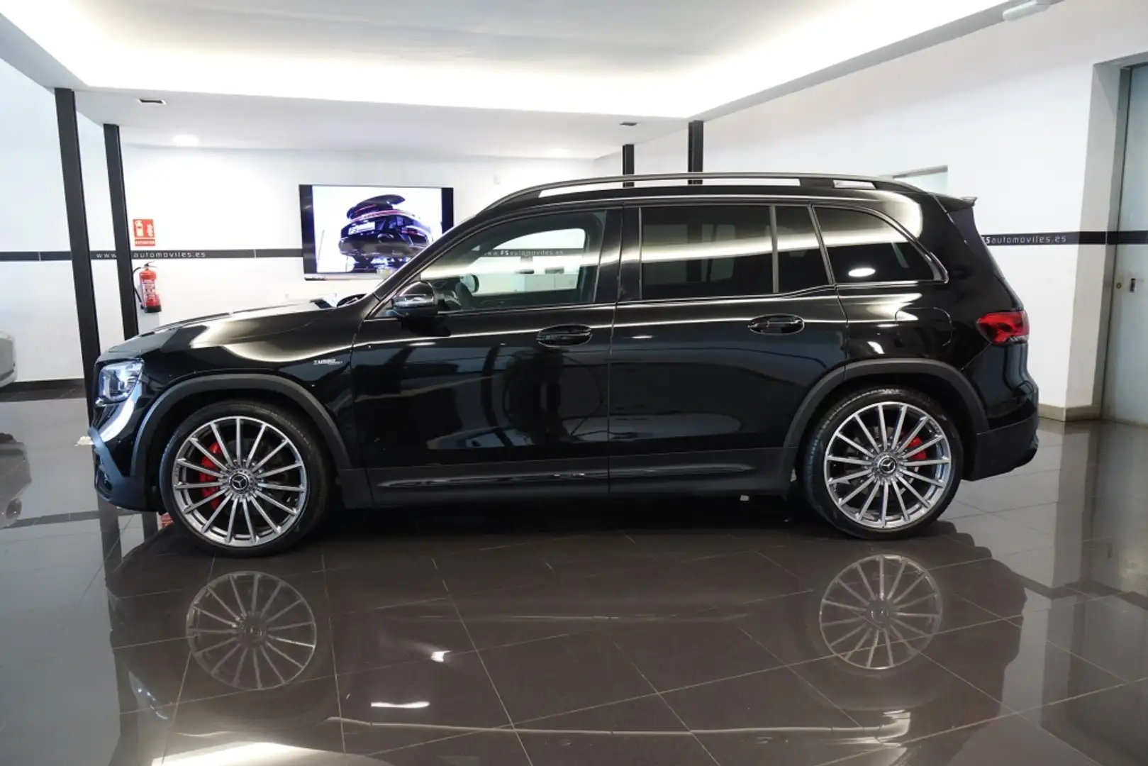 Mercedes-Benz GLB 35 AMG 4Matic+ 8G-DCT Schwarz - 2