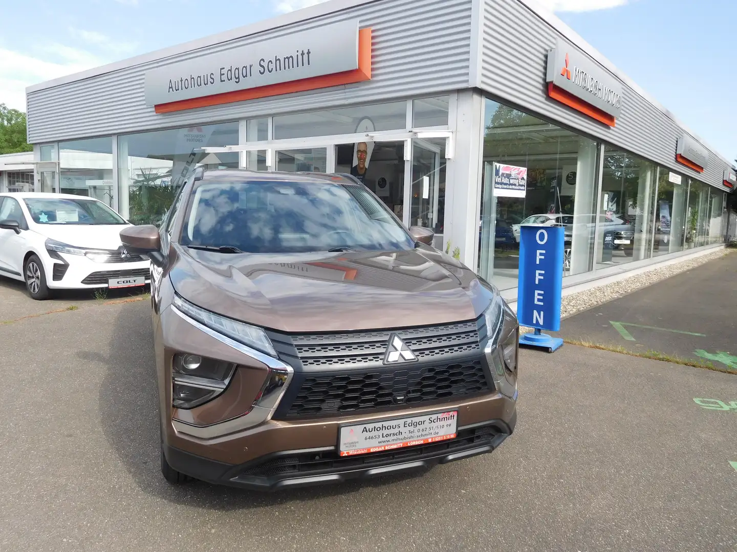 Mitsubishi Eclipse Cross PHEV 4WD Basis 1.Hand, RF-Kamera, Einpark V+H Braun - 1