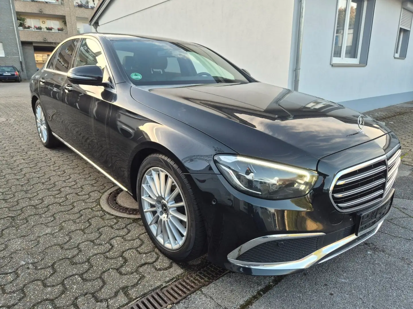 Mercedes-Benz E 200 E Limousine E 200 d Noir - 1