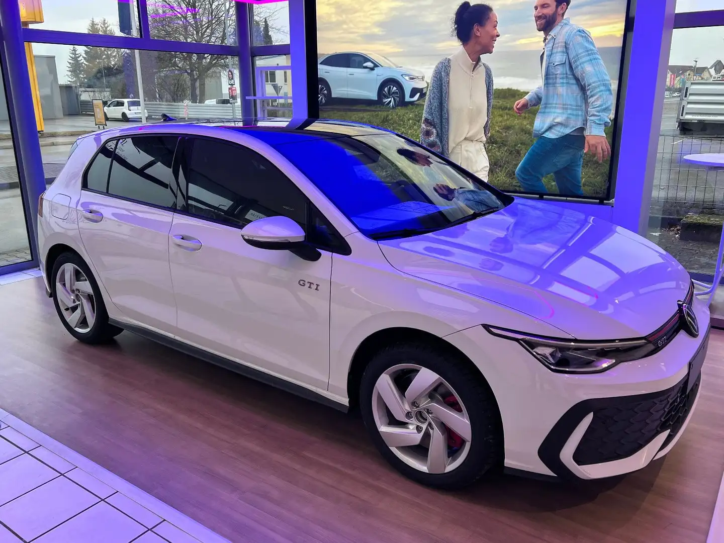 Volkswagen Golf VIII Lim. 2.0 TSI 195 kW GTI Blanc - 2