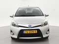 Toyota Yaris 1.5 HYBRID AUT. DYNAMIC + PANORAMADAK | NAVIGATIE Gris - thumbnail 8