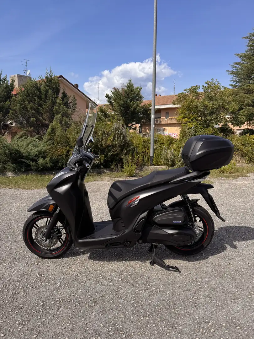 Honda SH 350i SPORT - 1