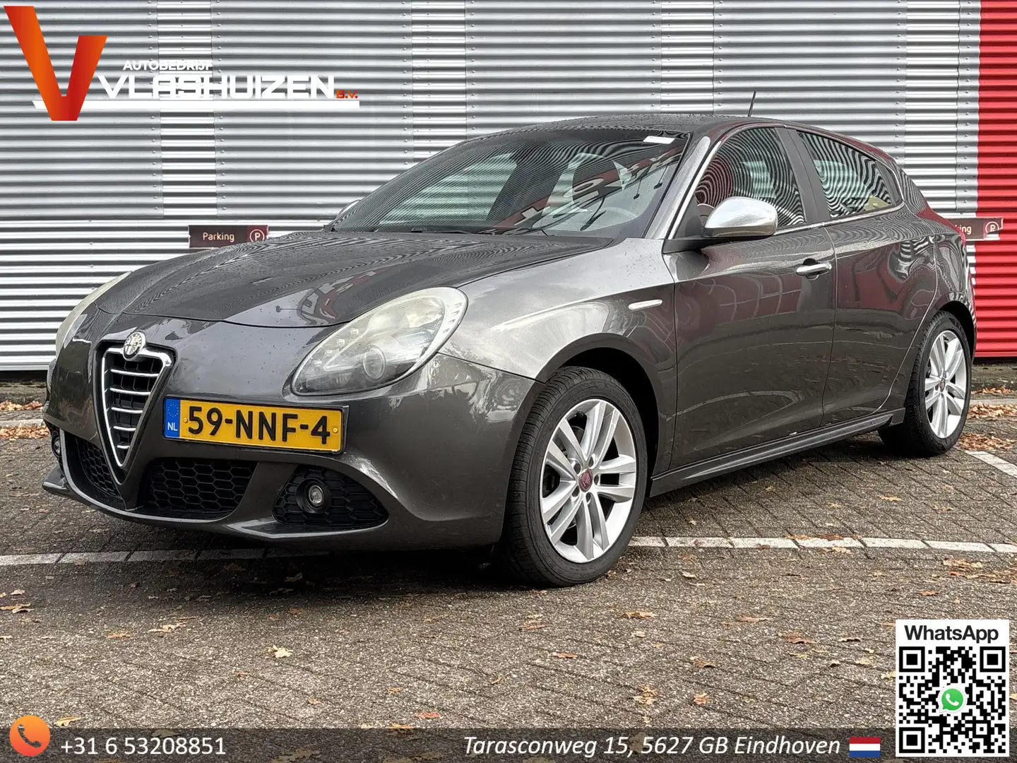 Alfa Romeo Giulietta 1.4 T Distinctive | Leder | Climate | Cruise | Grijs - 1