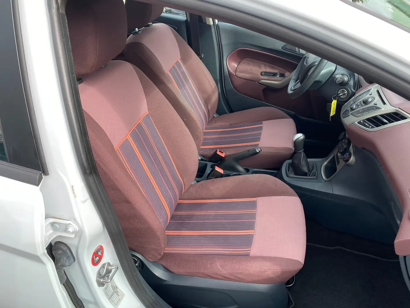 Ford Fiesta Trend NUR 69000KM Bianco - 2