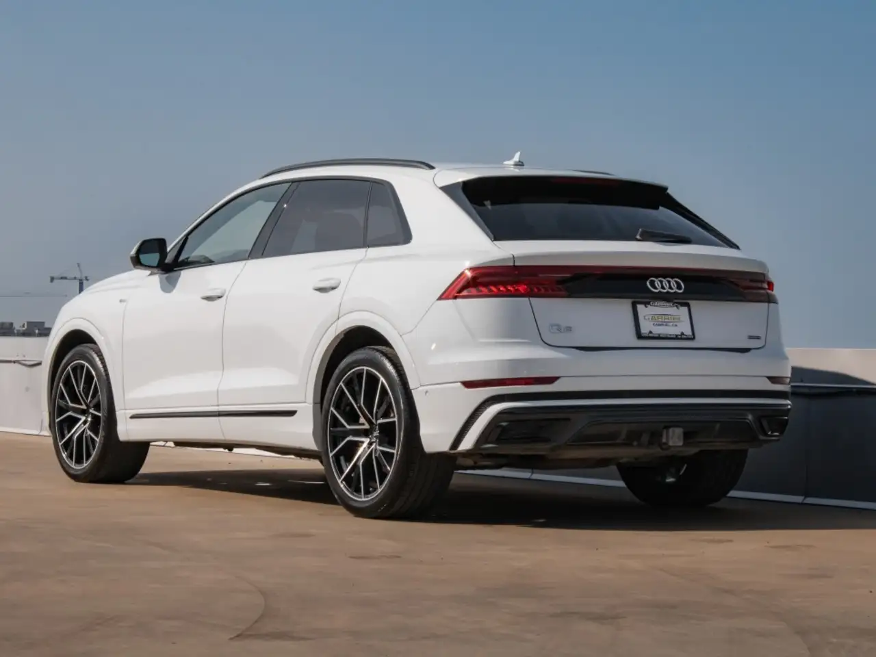 Audi Q8 снимка Audi Q8